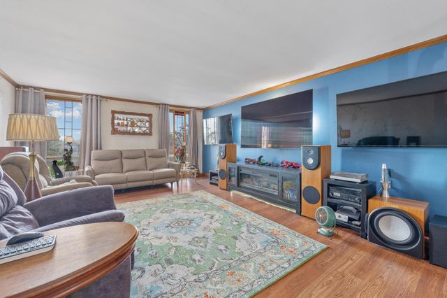 4703 Looman St, Wichita, KS 67220