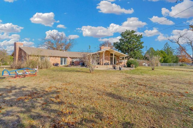 4703 Looman St, Wichita, KS 67220