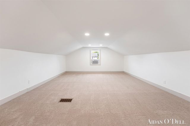 1050 Broadway Avenue, Grand Rapids, MI 49504