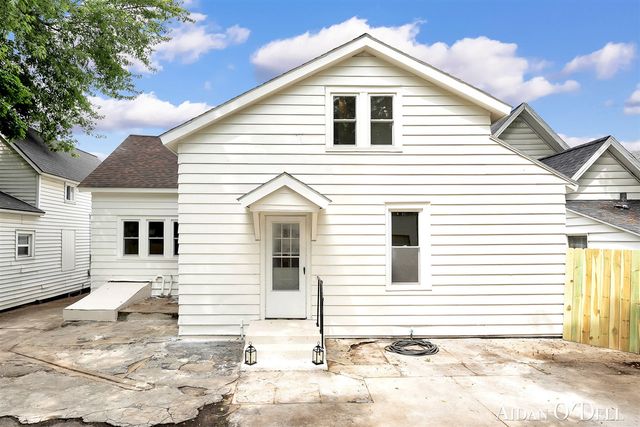1050 Broadway Avenue, Grand Rapids, MI 49504