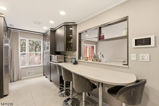 84 Drew Ct, Manalapan Twp., NJ 07726