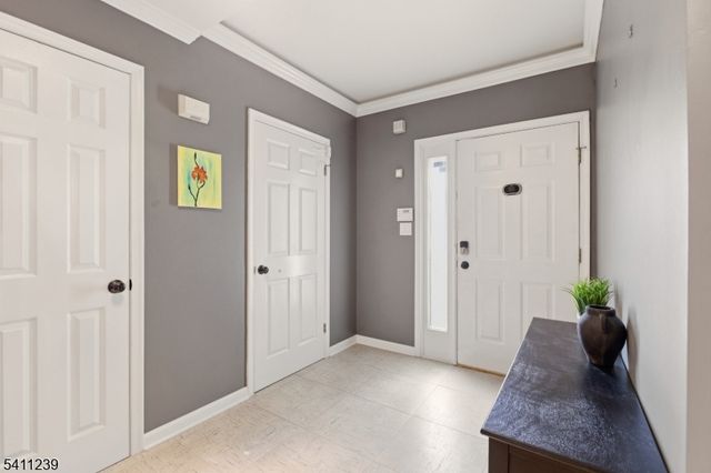 84 Drew Ct, Manalapan Twp., NJ 07726