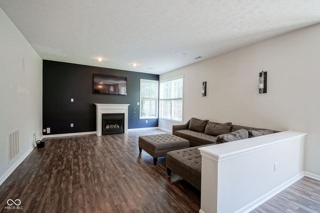 12117 E Harvest Glen Drive, Indianapolis, IN 46229