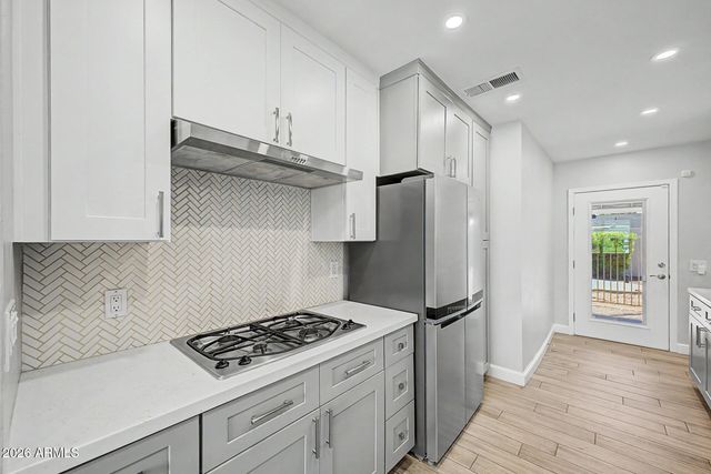 5539 N 19TH Street, Phoenix, AZ 85016