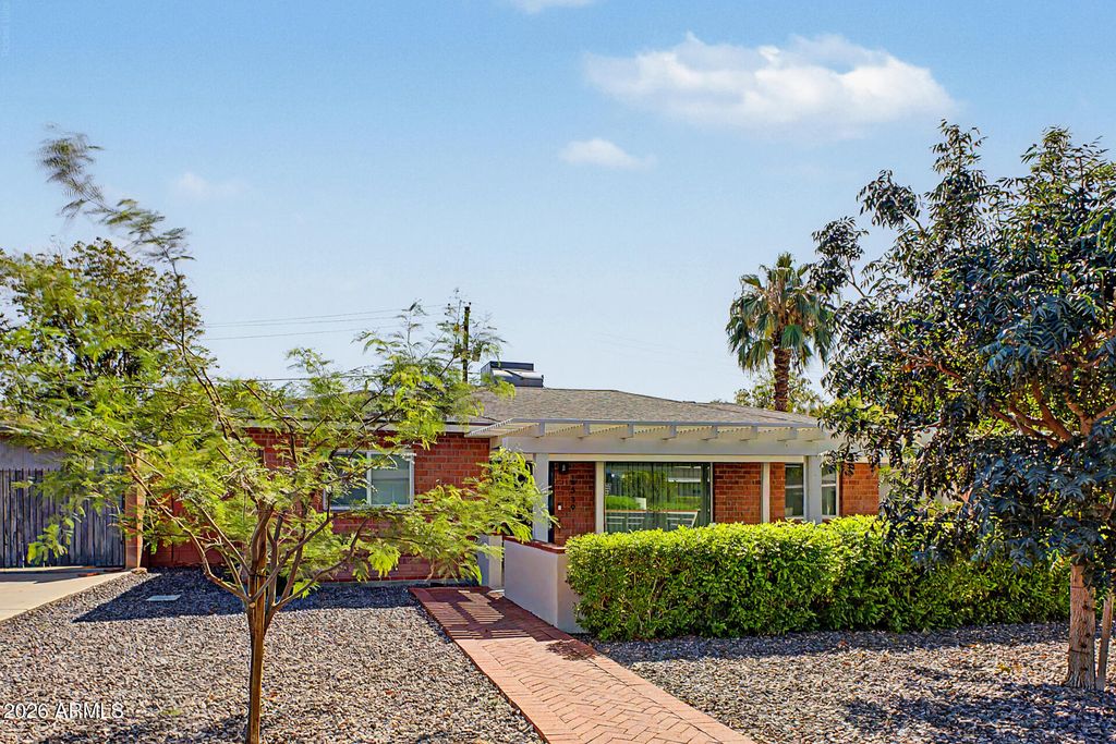 5539 N 19TH Street, Phoenix, AZ 85016
