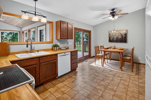 4526 Sandpiper Trail, Cottage Grove, WI 53527