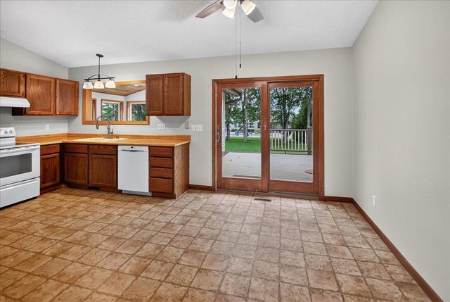 4526 Sandpiper Trail, Cottage Grove, WI 53527