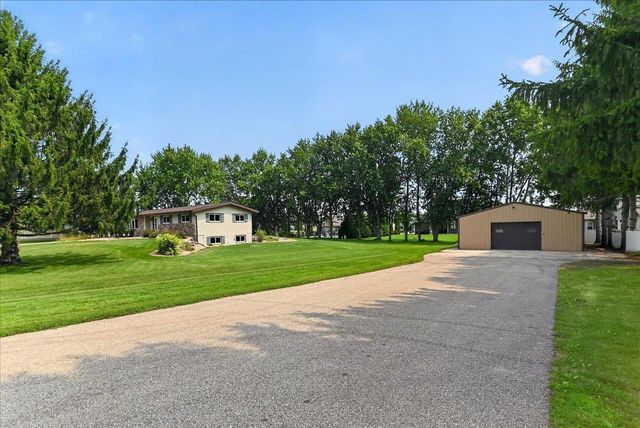 4526 Sandpiper Trail, Cottage Grove, WI 53527