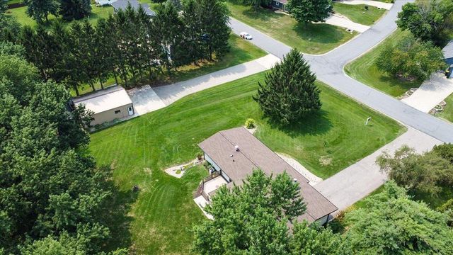 4526 Sandpiper Trail, Cottage Grove, WI 53527
