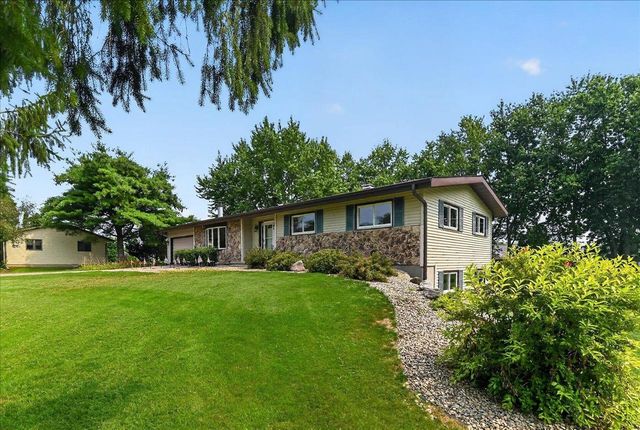4526 Sandpiper Trail, Cottage Grove, WI 53527