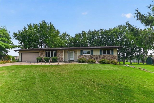 4526 Sandpiper Trail, Cottage Grove, WI 53527