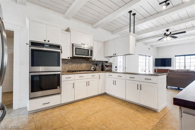 524 Swallow Cove, Boulder City, NV 89005