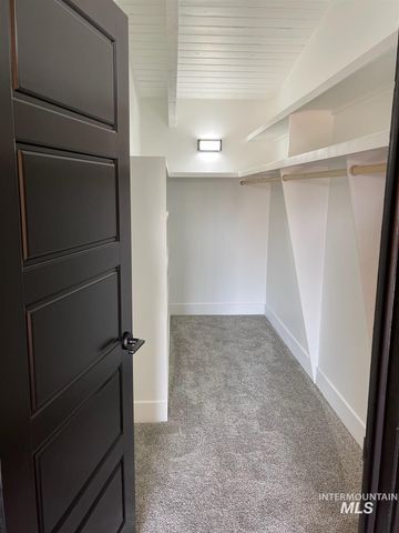 87 S Boundary St, Nampa, ID 83651
