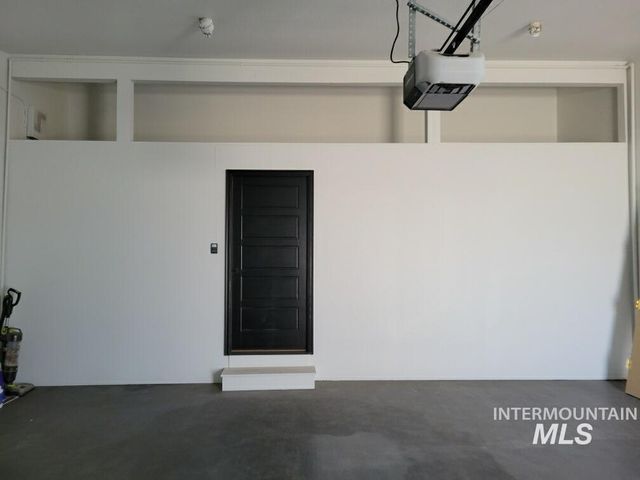 87 S Boundary St, Nampa, ID 83651