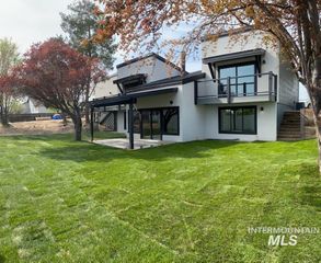 87 S Boundary St, Nampa, ID 83651