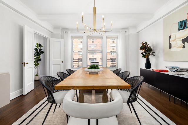 320 E 72nd St Apt 6A, New York City, NY 10021
