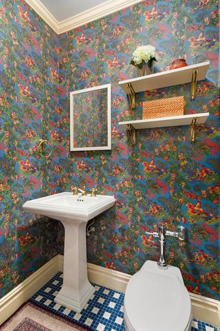 320 E 72nd St Apt 6A, New York City, NY 10021