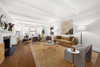 320 E 72nd St Apt 6A, New York City, NY 10021