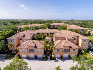 5020 Fairways Cir J107, Vero Beach, FL 32967