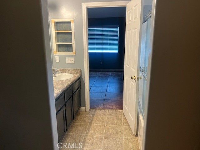 603 Calle Del Sol, Bakersfield, CA 93307