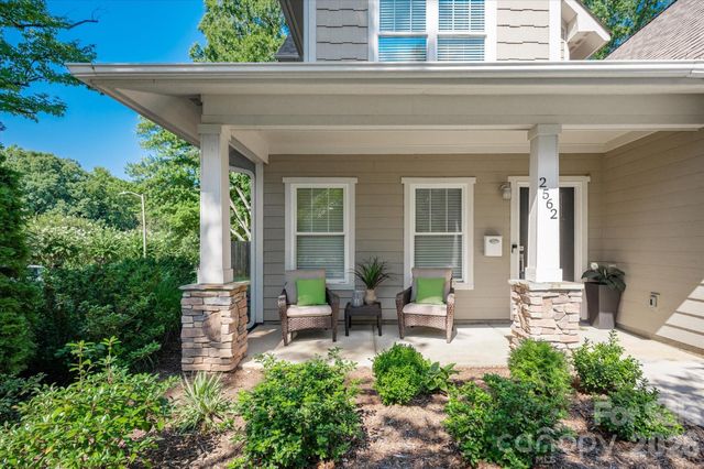2562 Roseview Lane, Charlotte, NC 28205