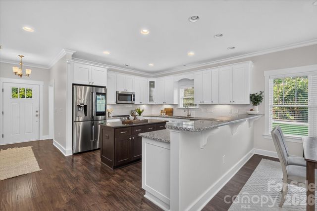 2562 Roseview Lane, Charlotte, NC 28205