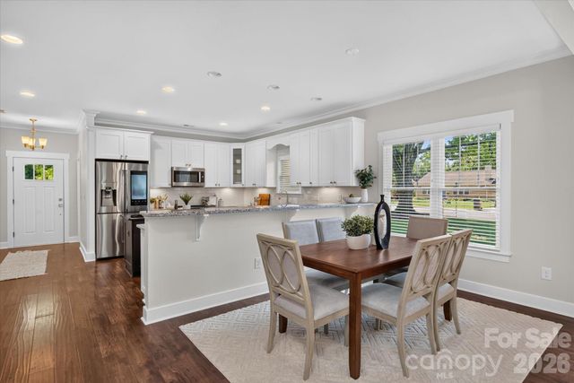 2562 Roseview Lane, Charlotte, NC 28205