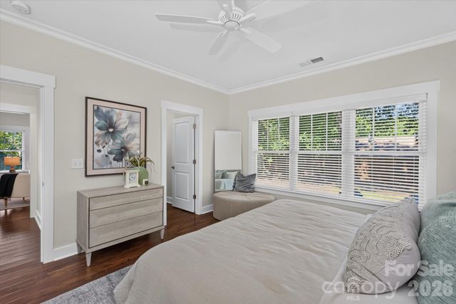 2562 Roseview Lane, Charlotte, NC 28205