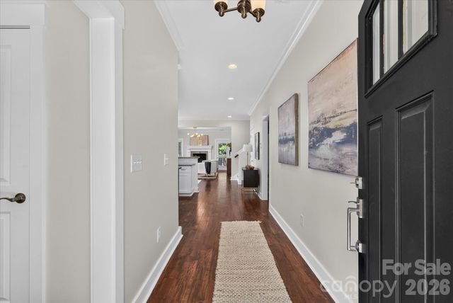 2562 Roseview Lane, Charlotte, NC 28205