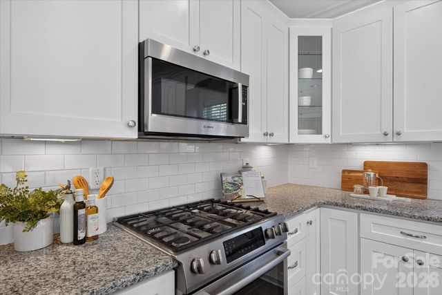 2562 Roseview Lane, Charlotte, NC 28205