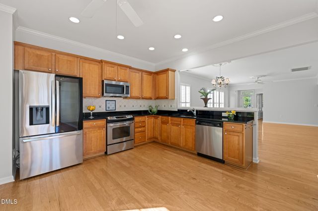 555 Tomkins Loop, Cary, NC 27519