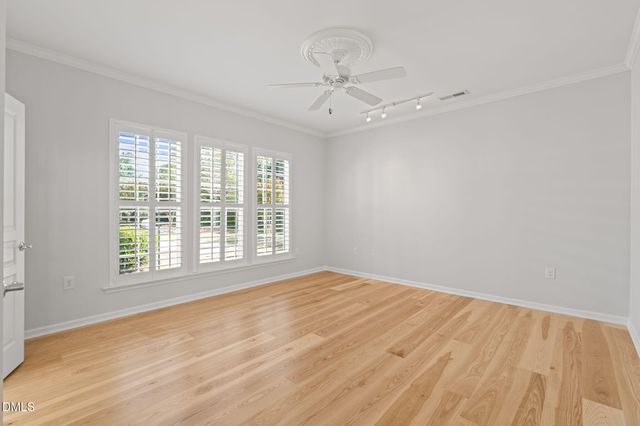 555 Tomkins Loop, Cary, NC 27519