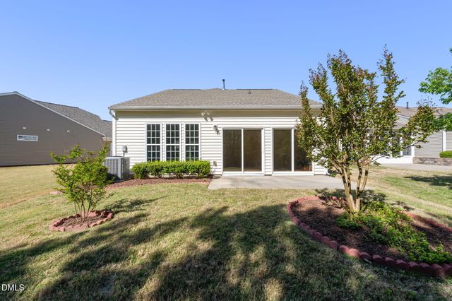 555 Tomkins Loop, Cary, NC 27519