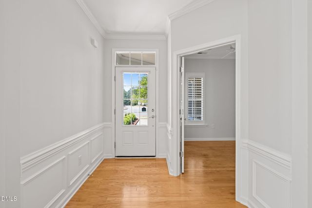 555 Tomkins Loop, Cary, NC 27519