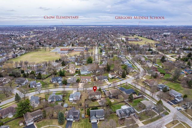 2413 Flambeau Drive, Naperville, IL 60564