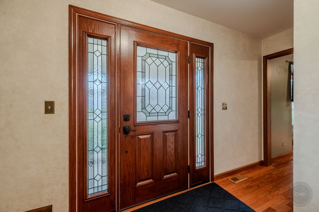 2413 Flambeau Drive, Naperville, IL 60564