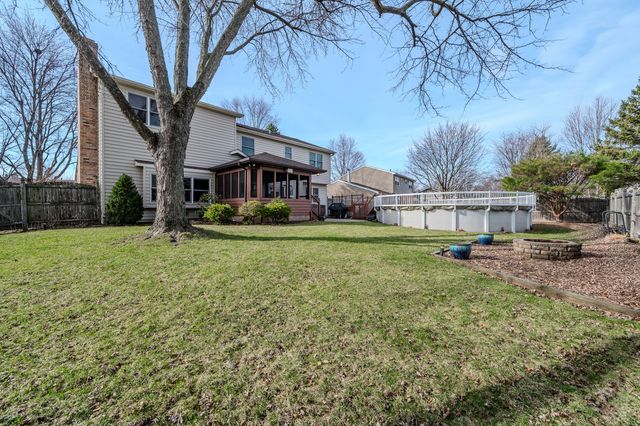 2413 Flambeau Drive, Naperville, IL 60564