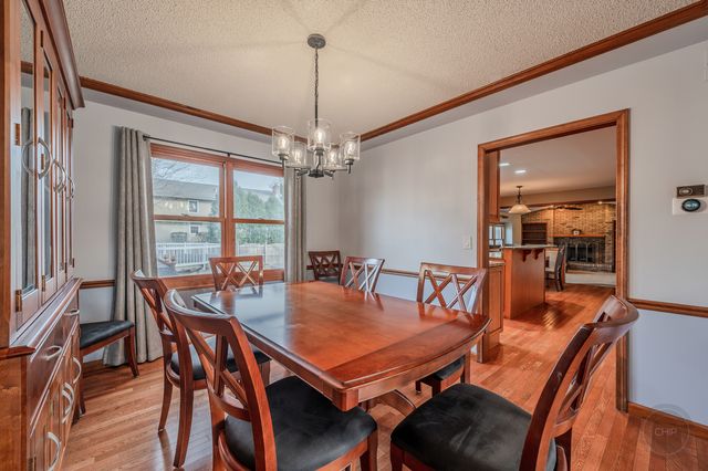 2413 Flambeau Drive, Naperville, IL 60564