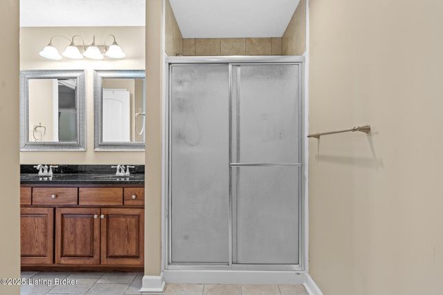 90 Chancellor Ct Ct, Elizabethtown, KY 42701