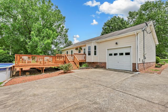 1120 Oak Plains Rd, Clarksville, TN 37043