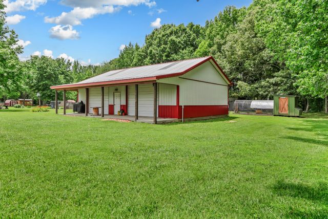 1120 Oak Plains Rd, Clarksville, TN 37043