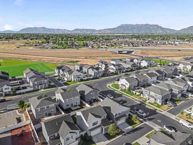 2112 W 3250 S, Syracuse, UT 84075