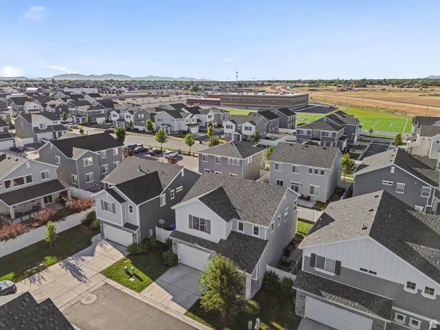 2112 W 3250 S, Syracuse, UT 84075