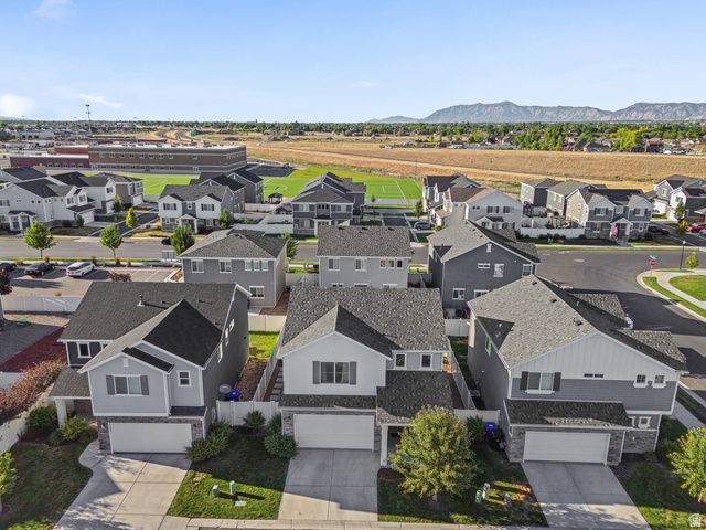 2112 W 3250 S, Syracuse, UT 84075