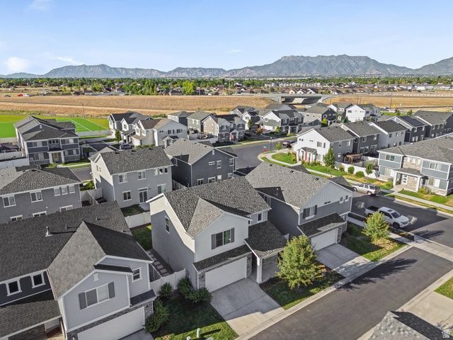 2112 W 3250 S, Syracuse, UT 84075