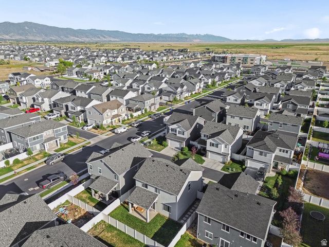2112 W 3250 S, Syracuse, UT 84075