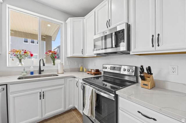 2112 W 3250 S, Syracuse, UT 84075