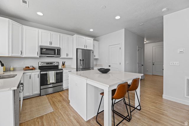2112 W 3250 S, Syracuse, UT 84075