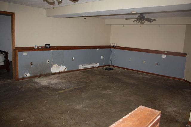 9546 W 700 South, Francesville, IN 47946