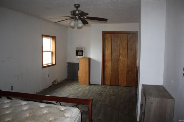 9546 W 700 South, Francesville, IN 47946